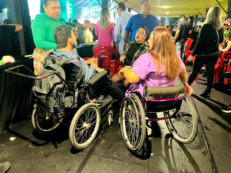 Mais de 3 mil pessoas PCD’s frequentaram o Camarote da Acessibilidade no Parque do Povo