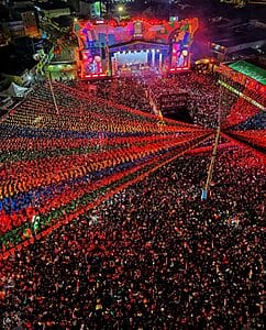 São João de Campina Grande: o Maior Festival Junino do Mundo Parque do Povo