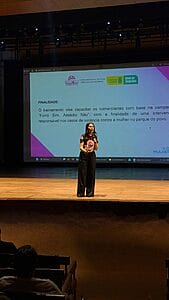 O MAIOR SÃO JOÃO DO MUNDO: Coordenadoria da Mulher da Prefeitura de Campina Grande capacita comerciantes do Parque do Povo com protocolo de Segurança para o público feminino