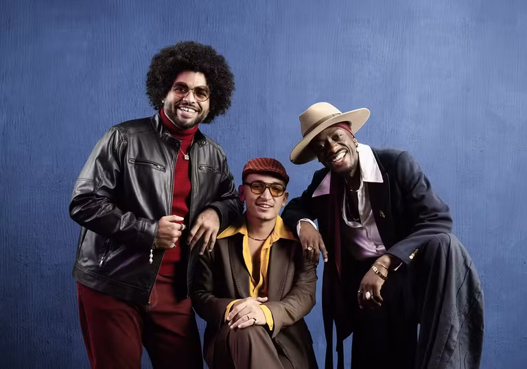 São João 2026 de Campina Grande terá abertura histórica com show inédito “Dominguinho”, de João Gomes, MEstrinho e Jota Pê Mestrinho (à esquerda), João Gomes (ao centro) e Jota.Pê lançam o single 'Baile Dominguinho'
