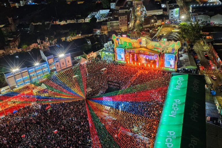 Rede hoteleira intensifica preparativos para receber turistas no Maior São João do Mundo 2026 Maior São João do Mundo